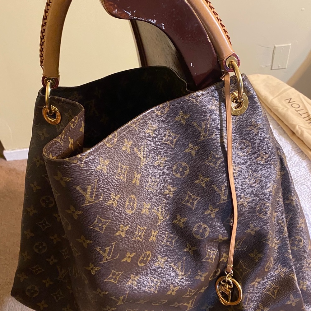 Louis Vuitton bag